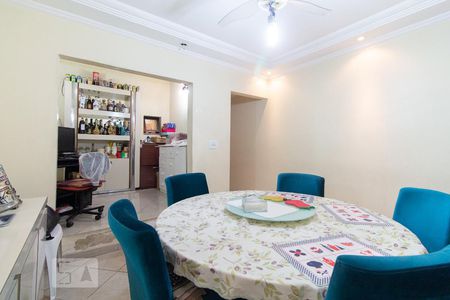 Casa de condomínio à venda com 280m², 4 quartos e 6 vagas Casa de condomínio à venda com 280m², 4 quartos e 6 vagasSala de Jantar