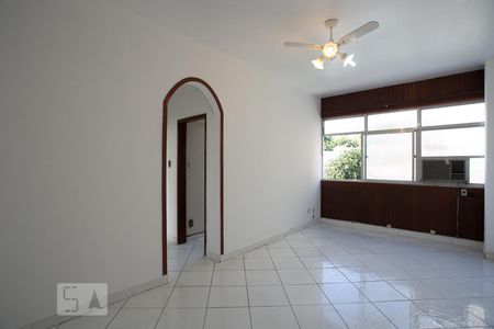 Sala de apartamento para alugar com 2 quartos, 70m² em Rio Comprido, Rio de Janeiro