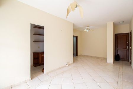 Sala de apartamento para alugar com 1 quarto, 80m² em Barra da Tijuca, Rio de Janeiro