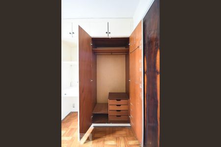 Armário do quarto 1 de casa à venda com 3 quartos, 145m² em Jardim Bonfiglioli, São Paulo