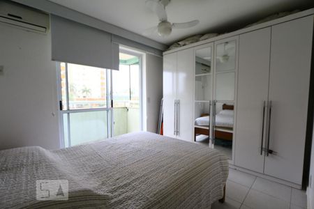 Quarto suite 1 de apartamento à venda com 2 quartos, 77m² em Barra da Tijuca, Rio de Janeiro
