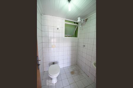 Banheiro de kitnet/studio à venda com 1 quarto, 34m² em Centro, São Leopoldo