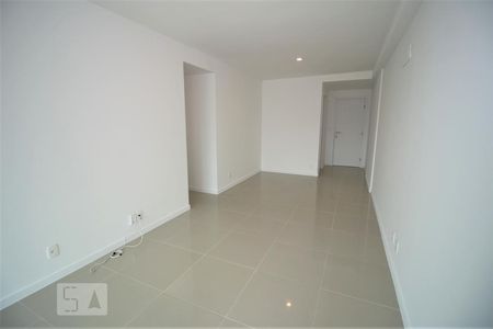 Sala de apartamento para alugar com 3 quartos, 91m² em Jacarepaguá, Rio de Janeiro