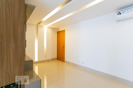 SALA de apartamento para alugar com 2 quartos, 70m² em Guará, Brasília