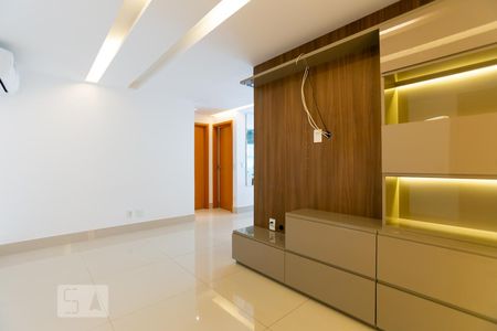 SALA de apartamento para alugar com 2 quartos, 70m² em Guará, Brasília