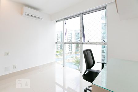 SUITE 1 de apartamento para alugar com 2 quartos, 70m² em Guará, Brasília