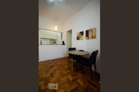 Sala de apartamento para alugar com 1 quarto, 45m² em Ipanema, Rio de Janeiro