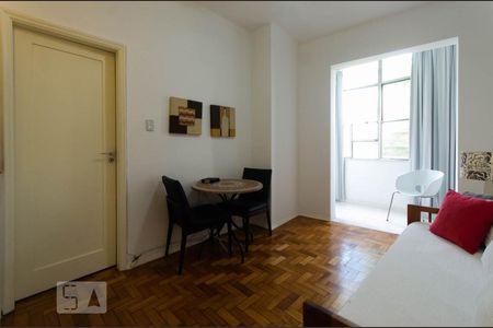 Sala de apartamento para alugar com 1 quarto, 45m² em Ipanema, Rio de Janeiro