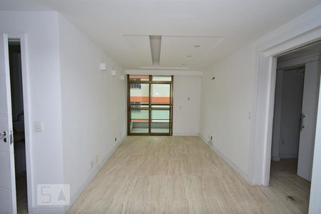 Sala 1 de apartamento para alugar com 3 quartos, 165m² em Ingá, Niterói