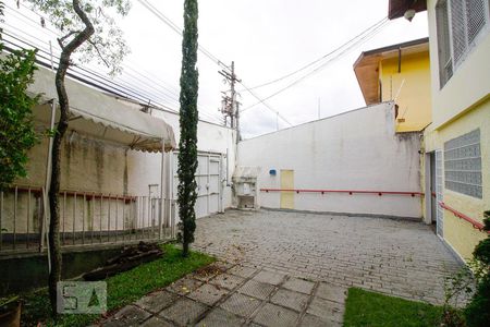 Garagem de casa para alugar com 8 quartos, 320m² em Vila Ida, São Paulo