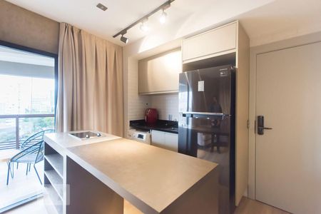 Cozinha de apartamento para alugar com 1 quarto, 50m² em Vila Olímpia, São Paulo