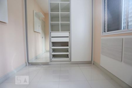 Quarto 01 de apartamento à venda com 2 quartos, 52m² em Umuarama, Osasco