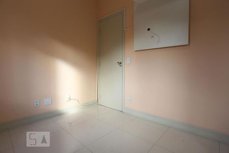 Quarto 01 de apartamento à venda com 2 quartos, 52m² em Umuarama, Osasco