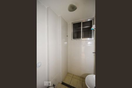 Banheiro de kitnet/studio à venda com 1 quarto, 38m² em Copacabana, Rio de Janeiro