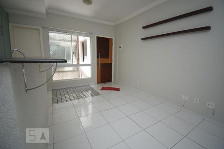 Sala de apartamento para alugar com 2 quartos, 44m² em Guará Ii, Brasília