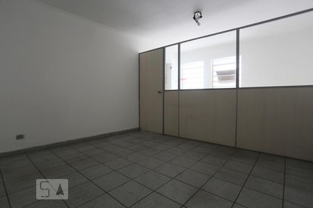 Casa para alugar com 205m², 3 quartos e 2 vagasSala