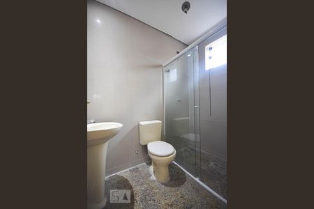 Banheiro de apartamento para alugar com 2 quartos, 50m² em Vila Butantã, São Paulo