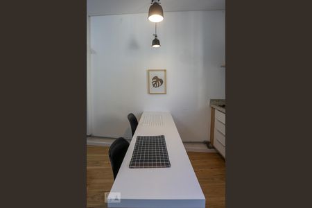 Cozinha de kitnet/studio para alugar com 1 quarto, 27m² em República, São Paulo