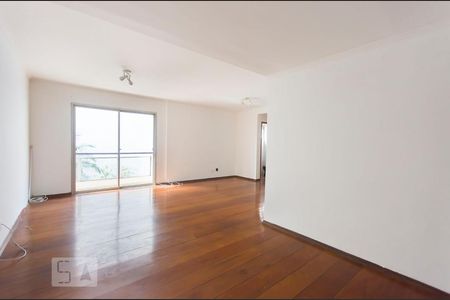 Sala de apartamento para alugar com 3 quartos, 136m² em Vila Olímpia, São Paulo