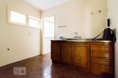 Cozinha de apartamento para alugar com 3 quartos, 89m² em Cristal, Porto Alegre
