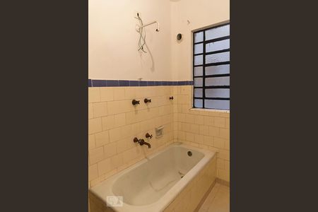 Banheiro de apartamento à venda com 2 quartos, 113m² em Bela Vista, São Paulo