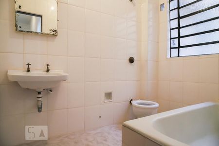 Banheiro de apartamento à venda com 2 quartos, 113m² em Bela Vista, São Paulo