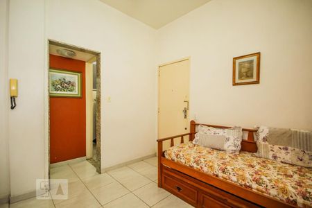 Sala de apartamento para alugar com 1 quarto, 50m² em Copacabana, Rio de Janeiro