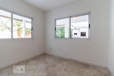 Sala de casa de condomínio para alugar com 4 quartos, 180m² em Tamboré, Santana de Parnaíba