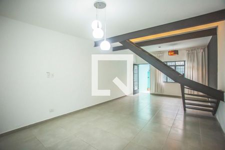 Casa para alugar com 100m², 2 quartos e 1 vagaSala