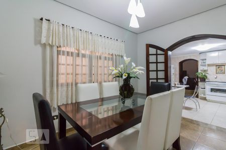 Sala de jantar de casa à venda com 3 quartos, 300m² em Vila Galvão, Guarulhos