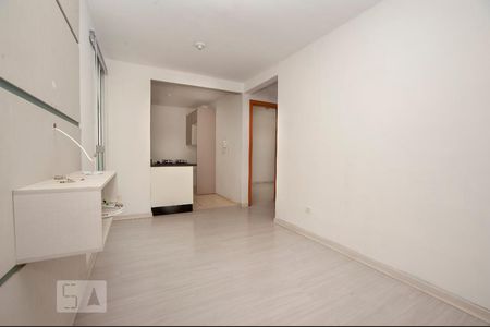 Sala de apartamento para alugar com 2 quartos, 48m² em Fanny, Curitiba