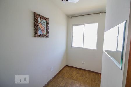 Quarto 1 de apartamento para alugar com 3 quartos, 62m² em Capão Raso, Curitiba