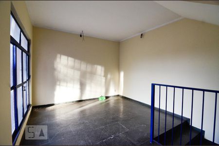 Casa à venda com 300m², 3 quartos e 3 vagasSala - térreo