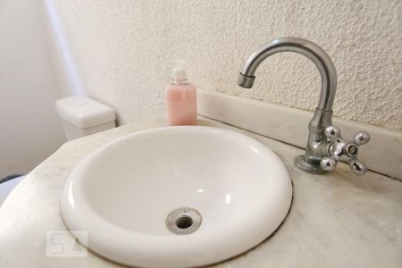 Lavabo de casa à venda com 3 quartos, 150m² em Jardim das Flores, Osasco