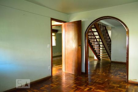 Sala 1 de casa para alugar com 5 quartos, 350m² em São Lucas, Belo Horizonte