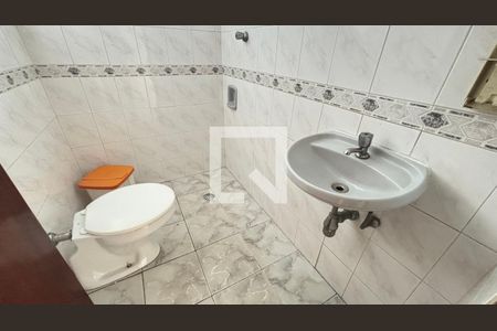 Lavabo de casa à venda com 3 quartos, 300m² em Vila Bastos, Santo André