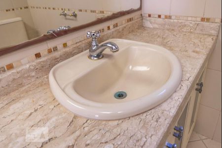 Apartamento à venda com 126m², 3 quartos e 1 vaga Apartamento à venda com 126m², 3 quartos e 1 vagaPia