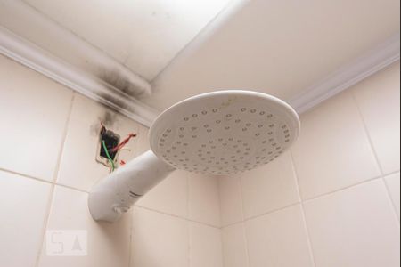 Apartamento à venda com 126m², 3 quartos e 1 vaga Apartamento à venda com 126m², 3 quartos e 1 vagaChuveiro