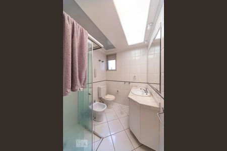 Apartamento à venda com 126m², 3 quartos e 1 vaga Apartamento à venda com 126m², 3 quartos e 1 vagaBanheiro