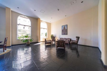 Apartamento à venda com 126m², 3 quartos e 1 vaga Apartamento à venda com 126m², 3 quartos e 1 vagaHall