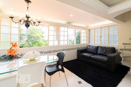 Detalhe Sala de casa à venda com 1 quarto, 75m² em Gragoatá, Niterói