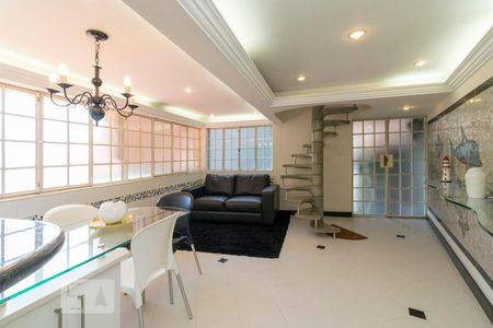 Sala de casa para alugar com 1 quarto, 75m² em Gragoatá, Niterói