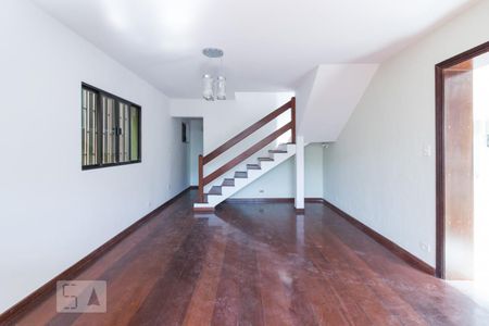 Sala de casa à venda com 2 quartos, 200m² em Vila Ester (zona Norte), São Paulo