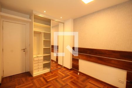 suíte  de apartamento à venda com 3 quartos, 102m² em Vila Andrade, São Paulo