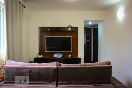 Sala de apartamento para alugar com 3 quartos, 80m² em Sion, Belo Horizonte