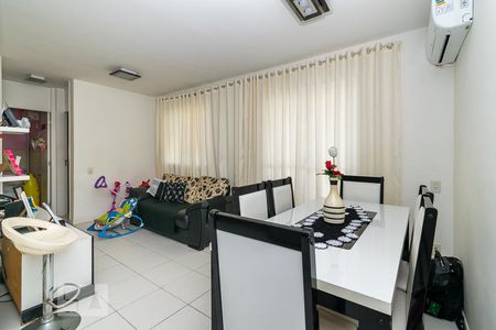 Sala de apartamento para alugar com 2 quartos, 53m² em Irajá, Rio de Janeiro