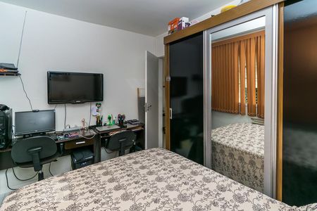 Quarto 1 de apartamento para alugar com 2 quartos, 53m² em Irajá, Rio de Janeiro