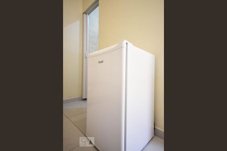 Detalhe da suíte de casa para alugar com 1 quarto, 20m² em Vila Gomes, São Paulo