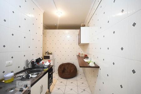 Cozinha coletiva de casa para alugar com 1 quarto, 20m² em Vila Gomes, São Paulo