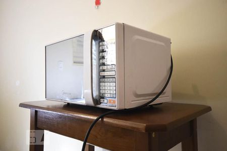 Detalhe da suíte de casa para alugar com 1 quarto, 20m² em Vila Gomes, São Paulo